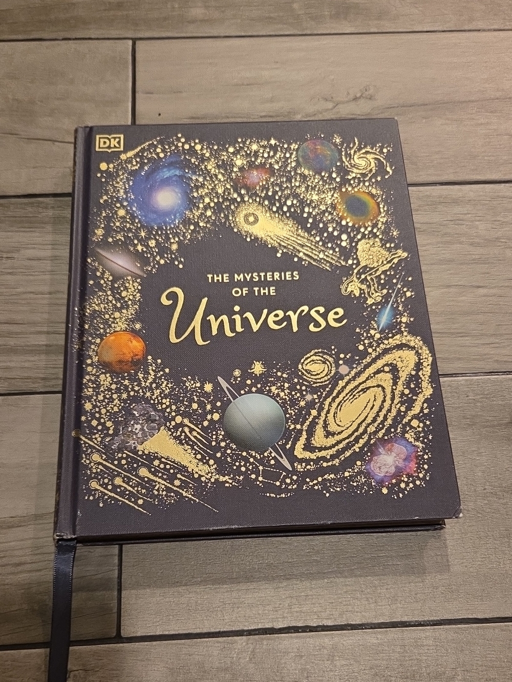 🥠DK The Mysteries of the Universe Hardcover Book
